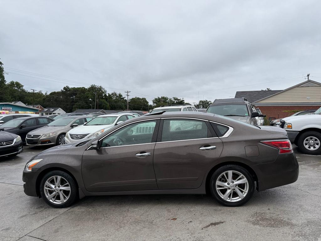 2015 Nissan Altima SV - Photo 9