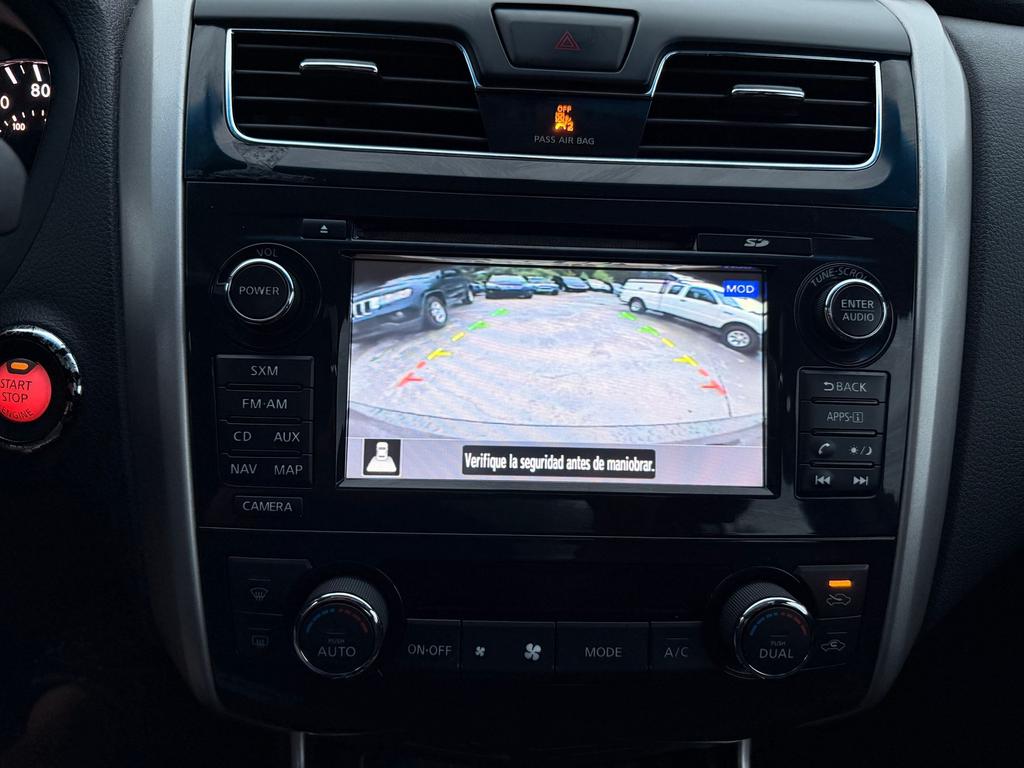 2015 Nissan Altima SV - Photo 16