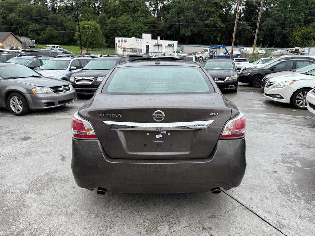 2015 Nissan Altima SV - Photo 6