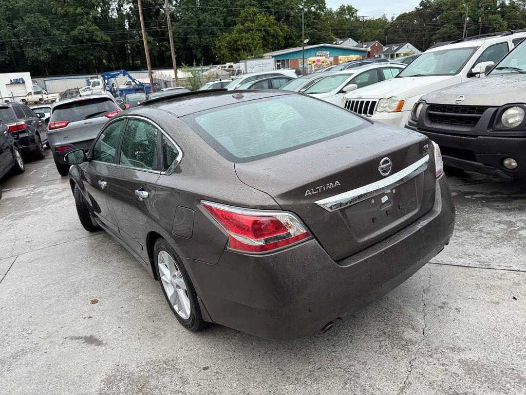 2015 Nissan Altima SV - Photo 8
