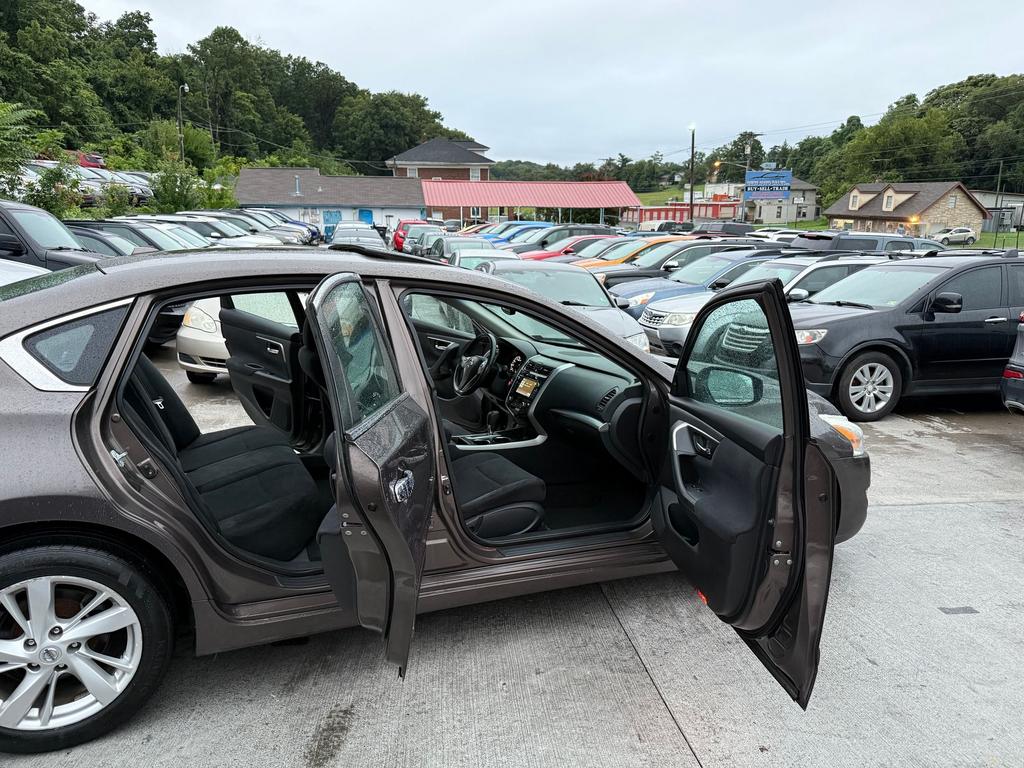 2015 Nissan Altima SV - Photo 22