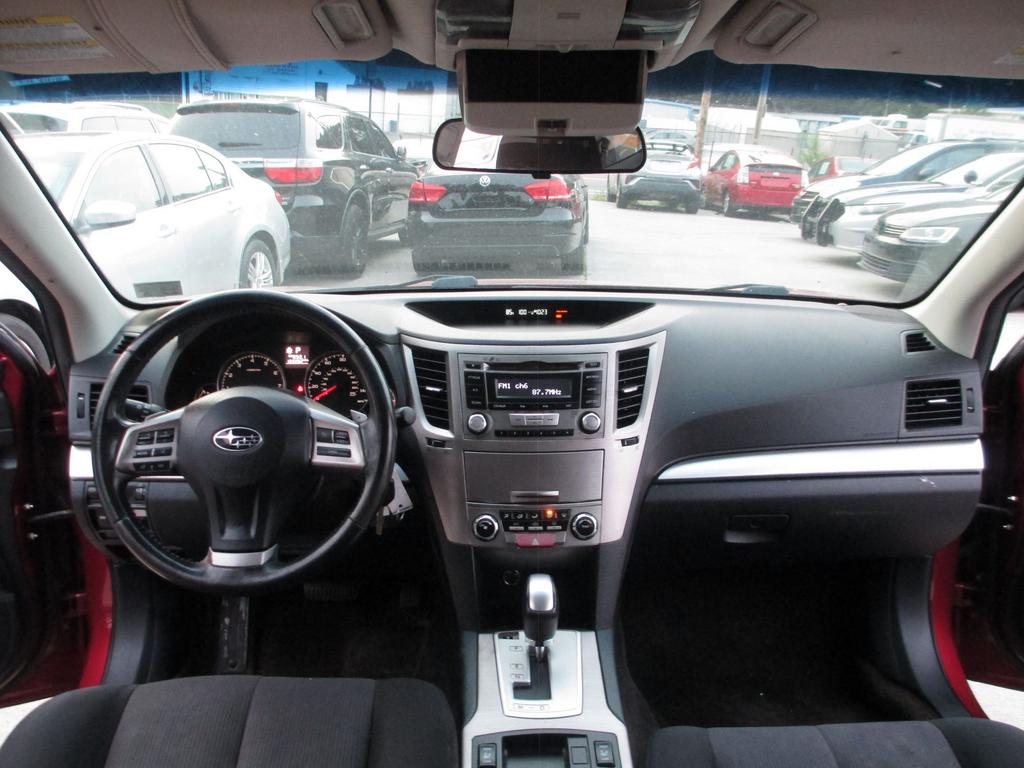 2013 Subaru Outback Premium - Photo 16
