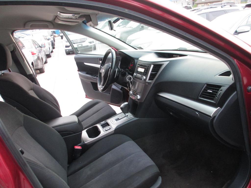2013 Subaru Outback Premium - Photo 24