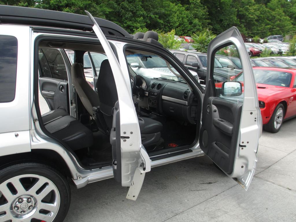 2003 Jeep Liberty Renegade - Photo 20