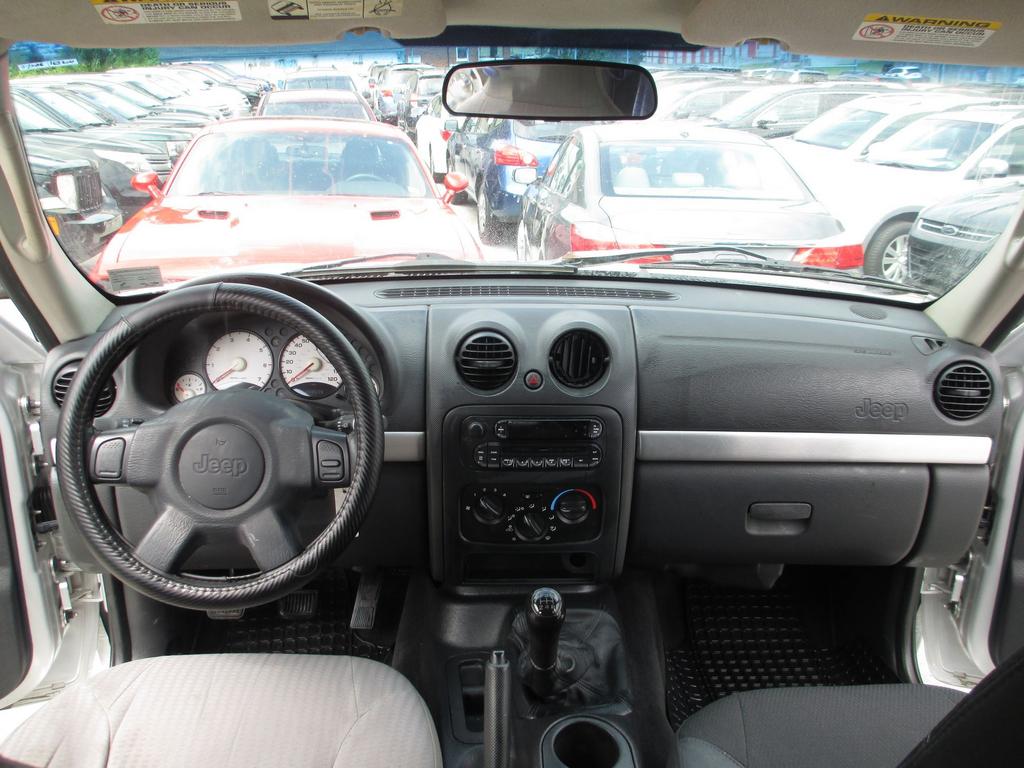 2003 Jeep Liberty Renegade - Photo 16