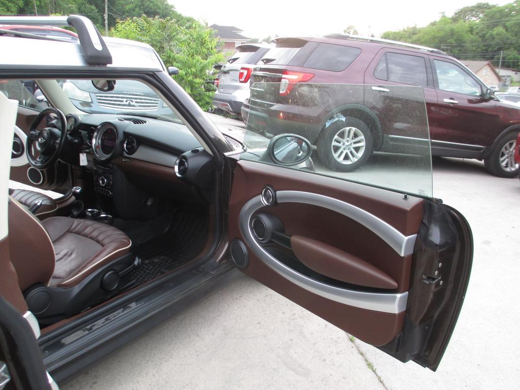 2011 MINI Cooper Base - Photo 23