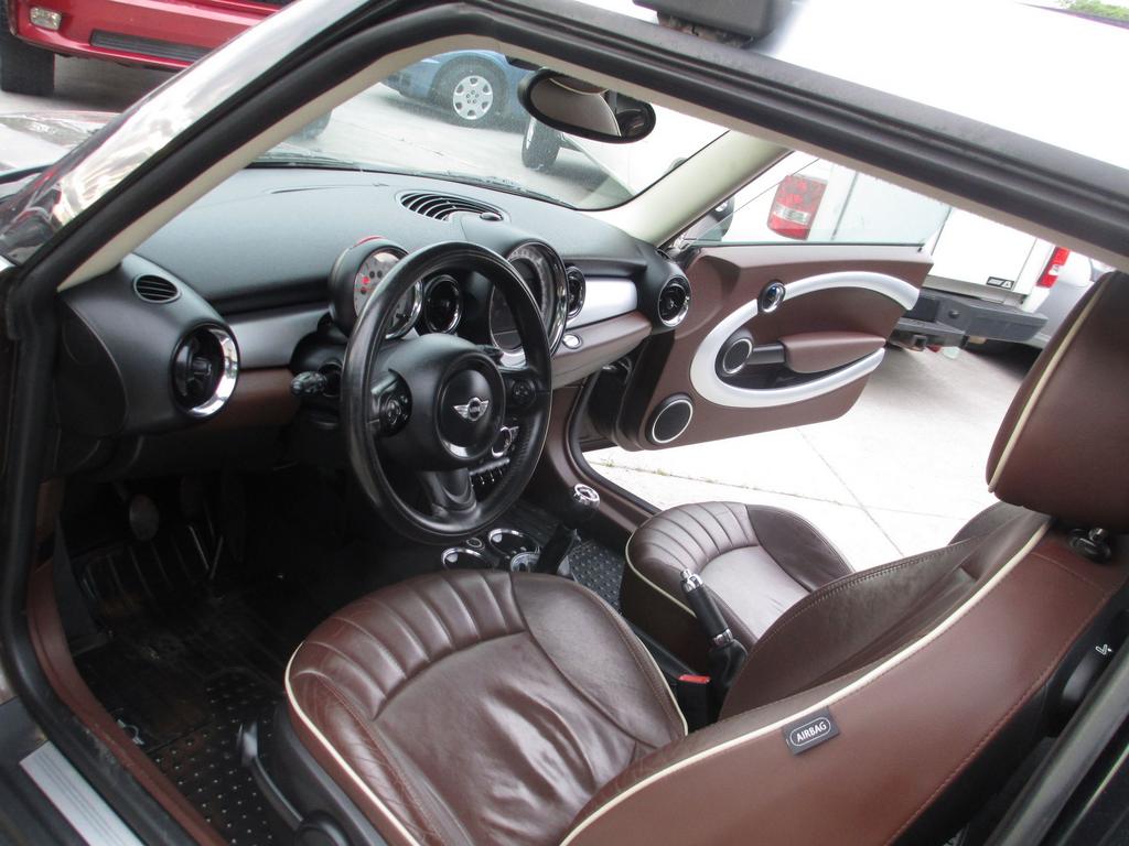 2011 MINI Cooper Base - Photo 15